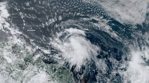An estimated 180,000 cubans have fled their homes as elsa makes its way toward the island. Kvia17t7w8lqnm