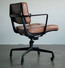 Herman miller is a brand of office equipment and one major product the company distributes is the office cubicle. Rare Charles Ray Eames For Herman Miller Intermediate Desk Chair 1stdibs Com Best Office Chair Office Chair Chair Design