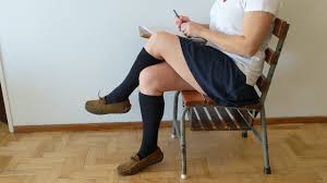 休憩中に女子高生の靴下にカミング+靴ファックと靴下