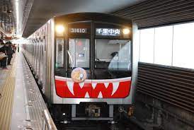 ※大阪シティバスは、ｉｋｅａ鶴浜 / ユニバーサル・スタジオ・ジャパン ™ 行バス、空港バスを除きます。 定期券利用による御堂筋・四つ橋線相互利用について. é€Ÿå ± å¾¡å ‚ç­‹ç·šæ–°å¤§é˜ªé§…ã®ãƒ›ãƒ¼ãƒ ãƒ‰ã‚¢è¨­ç½®å·¥äº‹ãŒ11æœˆã‚ˆã‚Šé–‹å§‹ ç¨¼åƒã¯12æœˆä¸‹æ—¬ Osaka Metropolis