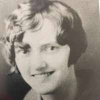 Olive Hutton's Instagram, Twitter & Facebook