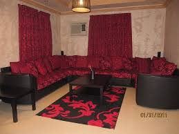 يا بنات تنصحوني بالكنب الجلد أم لا عالم حواء