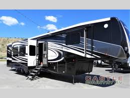 Utah rv dealer directory from rvusa.com. Rvs With A Bath And A Half Review 3 Floorplans For Family Vacations Castle Country Rv Blog