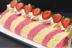 Maka dari itu, bolu kukus adalah salah satu kue basah yang manisnya cokelat, dan lembutnya kue bolu, jika disatukan pasti akan memiliki cita rasa yang nikmat. Resep Bolu Gulung Stroberi Ala Farah Quinn Bikin Anak Betah Di Rumah