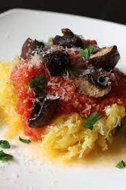 Keep Dinner Fast And Easy With This Vegetarian Spaghetti Squash Spaghetti Recipe Vegetarian Spaghetti Squash Recipes Recipes