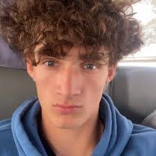 Talon Roberts's Instagram, Twitter & Facebook