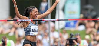 Browse 37 xénia krizsán stock photos and images available, or start a new search to explore more stock. Detail Uberraschungsmomente An Diesem Wochenende Meeting Gotzis