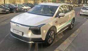 Faisons le point sur les forces en présence en 2020, de tesla à renault, en passant par audi. 14 000 Km En Electrique Le Defi Du Suv Chinois Aiways U5