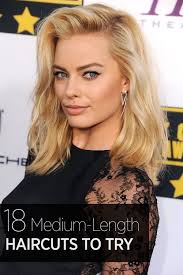 The front is elegant, while the back is natural. Medium Length Celebrity Haircuts Novocom Top