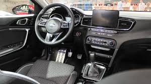 Kia ceed standardvarustuses on alati esiistmete kolmeastmeline soojendus. Erste Sitzprobe Im Neuen Kia Ceed 2018 Motoreport