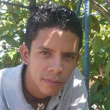 Amor y nostalgia: Love and Nostalgia Free Verses : Estévez, Eliuder  Frometa: Amazon.in: Books