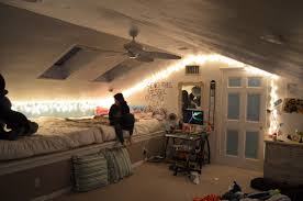The combination of those two shades always create an decorating the ceiling is one of the easiest ways to enhance the attractiveness of a tumbler bedroom for teens. Bedroom Diy And Lights Image 537338 On Favim Com