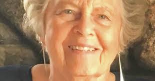 Shirley Pellerin's Instagram, Twitter & Facebook