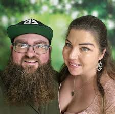 What Android tablet is compatible with the EXO app?