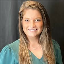 Raquel Cummings's Instagram, Twitter & Facebook