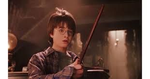 We don't have to wait until those family favorite harry potter movie marathons make their way onto cable. Harry Potter And The Sorcerer S Stone Movie Review