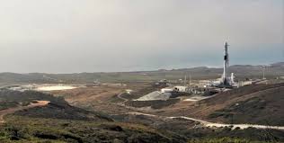 A few days ago, technicians installed 29 raptor engines on a super heavy known as booster 4 at spacex's starbase site, near. Spacex S Falcon 9 Block 5 Ready For First Return To Launch Site Booster Landing