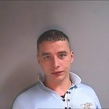 Police hunt wanted man for recall to prison