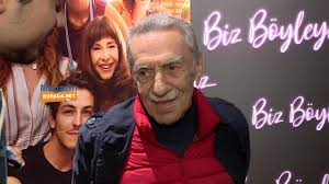 Eşiyle mutlu bir evliliği olan ozan (bülent alkış), o gece eşinin annesine ziyarete gitmesi nedeniyle yalnız kalacaktır. Aydemir Akbas Parami Gece Hayatinda Yedim Pisman Degilim Aydemir Akbas Roman Oluyor Youtube