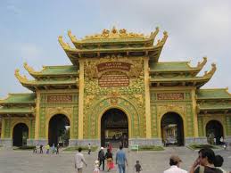 Từ tp.hcm đến khu du lịch đại nam văn hiến không quá xa, chỉ khoảng 35km, nên rất thuận tiện cho việc di chuyển. ThÄƒm Khu Du Lá»‹ch Láº¡c Cáº£nh Ä'áº¡i Nam VÄƒn Hiáº¿n Du Lá»‹ch Binh DÆ°Æ¡ng