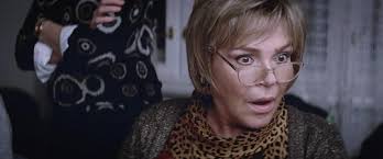 Po 9 letech se tak v režii jiřího havelky nejen vrátila před filmovou kameru, ale i do komediální role. Po 9 Letech Opet Na Platne Dagmar Havlova Se Vratila Ke Komedialni Roli A Strihla Si Tuhle Drbnu Super Cz