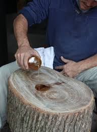 How To Diy Stump Table 17 Apart How To Diy Stump Table In 2020 Wood Projects Wood Stumps Stump Table