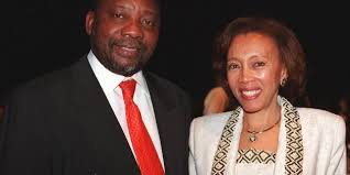 A profile of south africa's leader, who says he will end corruption following his election victory. Uzivatel James Hall Na Twitteru Greetings Dr Tshepo Motsepe As Wife To New Pres Cyril Ramaphosa She S South Africa S One And Only First Lady Zuma Had 5 Wives A Medical Doctor With