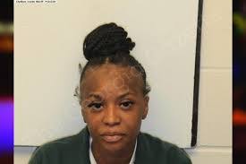 Shanequa Sanders's Instagram, Twitter & Facebook