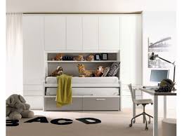 Cameretta a ponte con due letti, in melaminico multicolor con ante spessore 2 cm, struttura 2,5 cm. Cameretta A Ponte Doimo Cityline Con 2 Letti Scorrevoli Cameretteweb