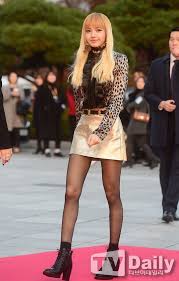 8 Photos That Prove Blackpink Lisa Has Muscular Toned Legs Fashion Very Skinny Girls Bad Fashion