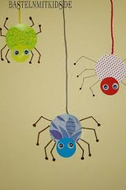 Falls sie fangen sie an müde dekor, sie sind in der lage, machen. Spinne Basteln Mehr Spinnen Zu Halloween Basteln Mit Kindern Spinne Basteln Halloween Basteln Mit Kindern Klopapierrollen Basteln