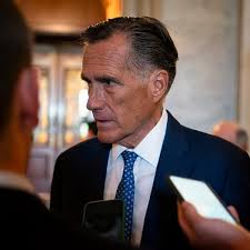 Kelly Clarkson's ex-husband Brandon Blackstock dies at 48: Report