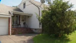 The comfortable open plan kitchen lounge area is complemented with a private terrace that leads on to our landscaped gardens. At Least 4 New Jersey Couples Out Thousands In Craigslist Apartment Scam Abc7 New York