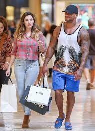 David mcintosh cars vs kelly brook cars intro music : Kelly Brook And David Mcintosh Photos News And Videos Trivia And Quotes Famousfix
