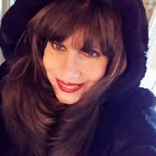 Catherine Filippone's Instagram, Twitter & Facebook