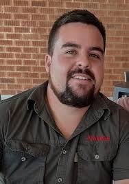 Jong pa voor vrou, kind doodgeskiet