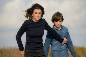 Tf1 séries films diffuse les séries hôpital, les dessous de palm beach, julie lescaut. Traques Tf1 Series Films Faut Il Regarder Le Telefilm Avec Jenifer
