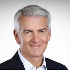 Explore Technology & Excecution Strategies in the Age of GenAI, Metaverse  and Web 3.0.