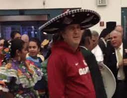 Mike Leach Gif Mike Leach Sombrero Discover Share Gifs Sombrero Gif Cool Gifs