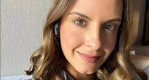 Laura Acuña le lanzó indirecta a las mostronas