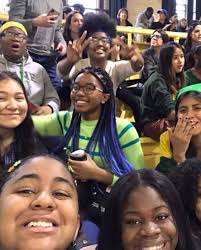 Hey y'all, my name is Luleit but my friends call me lulu :) I'm Ethiopian  and from the north side of Chicago. I'm 100% committed to UIC and currently  enrolled in LAS