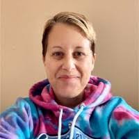 Laura Bernhardt's Instagram, Twitter & Facebook