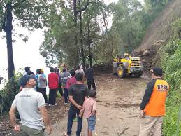 Setelah anda mengetahui cara membuat pohon faktor, anda akan mampu melakukan perhitungan yang rumit dengan lebih mudah, misalnya untuk mencari faktor persekutuan terbesar (fpb) atau kelipatan persekutuan terkecil (kpk). 196 Kk Di Desa Batudinding Kintamani Masih Terisolasi