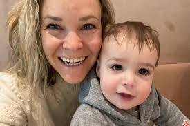 Rachel Hammond's Instagram, Twitter & Facebook