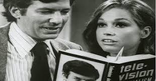 INNER TOOB: THURSDAY THEORY OF RELATEEVEETY