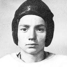 Buy tickets for willie nelson concerts near you. Ebbetsfieldflannels On Twitter Check Out This Young Halfback From Abbott High School Texas 1950 Happy 85th Willie Nelson Shotgunwillie Redheadedstranger Https T Co Rajbccbqjc