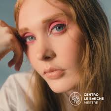 Trova il tuo stile quotidiano: scopri le collezioni super colorate da  @coin_official Donna al 1° piano. 🌼 🌸 #centrolebarchemestre #mestre360  #faicentroshoppingdistrict #coin #coindonna #abbigliamentodonna #modadonna  #outfit