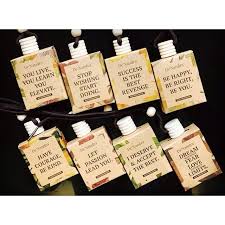 1) keluarkan botol dari kotak & buka penutup kayu 2) tebuk lubang kecil pada penutup silikon menggunakan jarum/pin 3) tutup semula dengan penutup kayu 4) masukkan semula ke dalam kotak & terbalikkan… Air Freshener Dexandra Shopee Malaysia