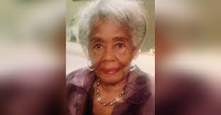 Crystal Holifield's Instagram, Twitter & Facebook