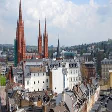 In einer eigentumswohnung in der von jugendstil und gründerzeit geprägten innenstadt lässt es sich ebenso gut leben wie in einem einfamilienhaus oder reihenhaus in den grünen vororten. Wohnung Kaufen In Wiesbaden